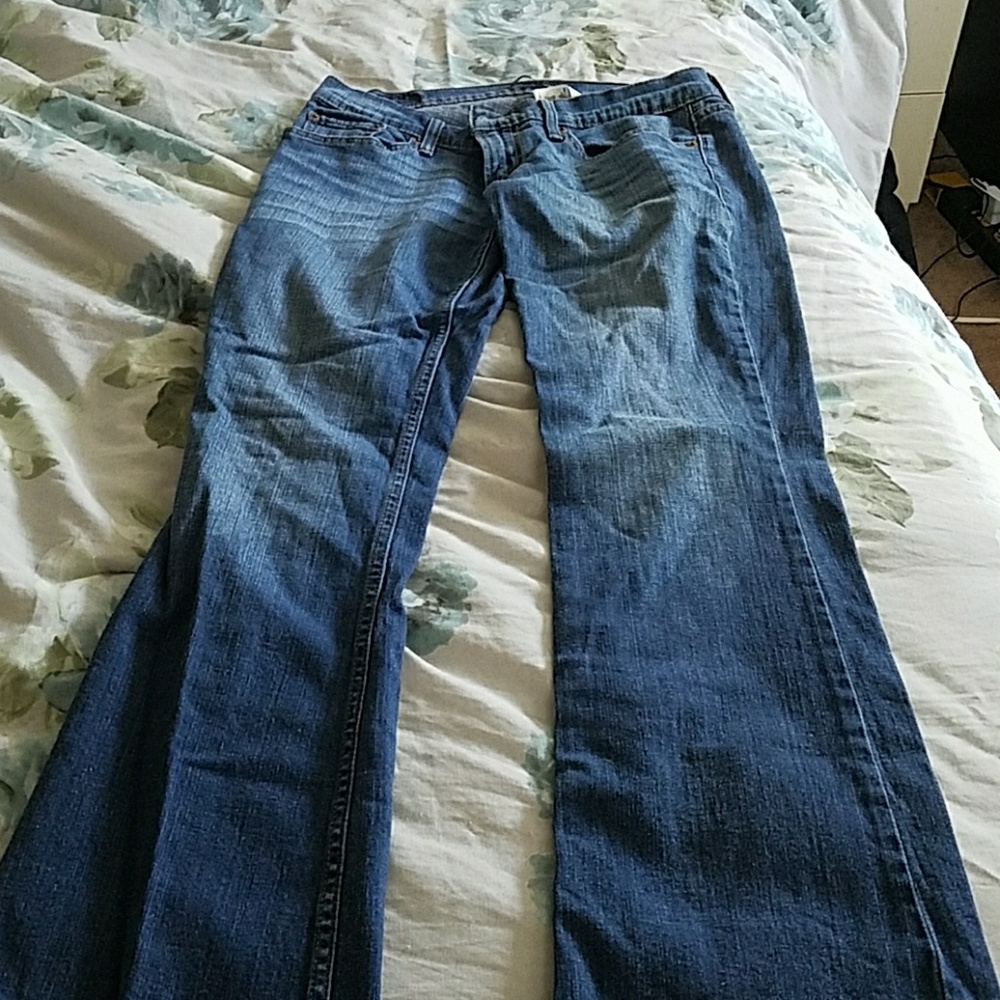 Levi 524 jeans